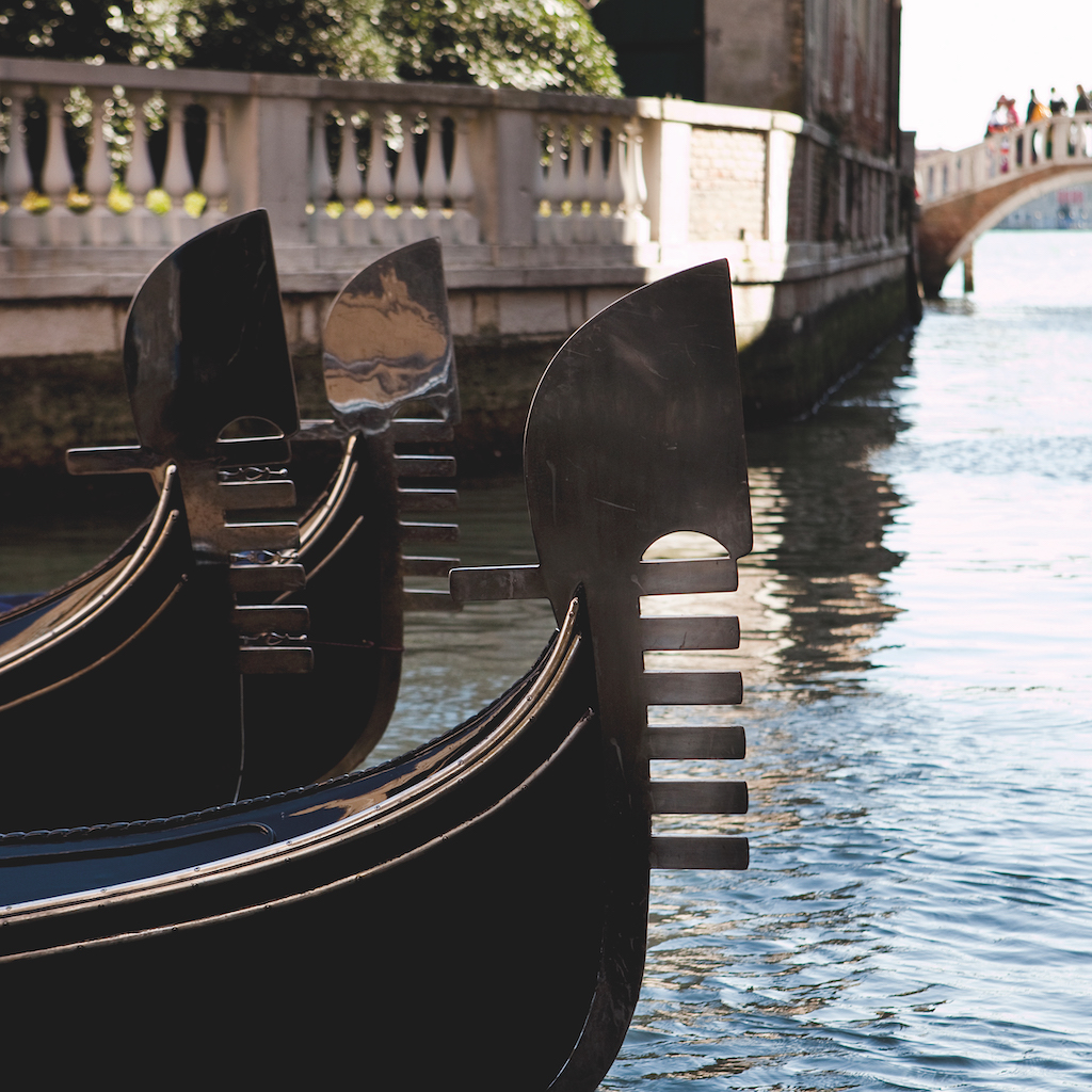 venice travel gondola